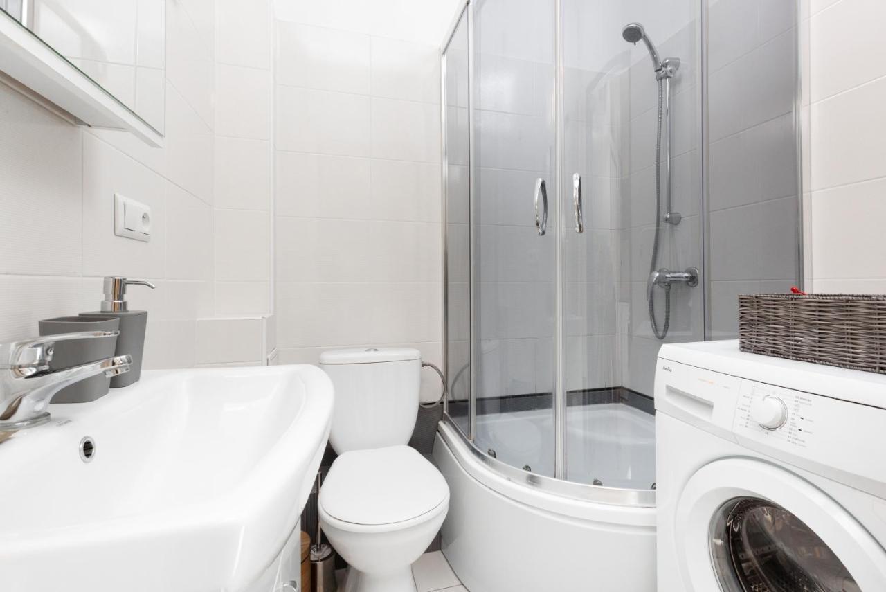 Apartments City Center Krucza By Renters Warsaw Ngoại thất bức ảnh