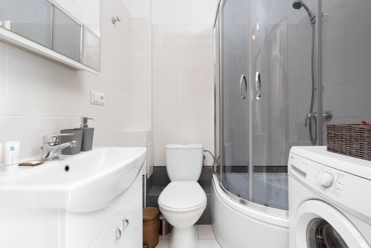 Apartments City Center Krucza By Renters Warsaw Ngoại thất bức ảnh